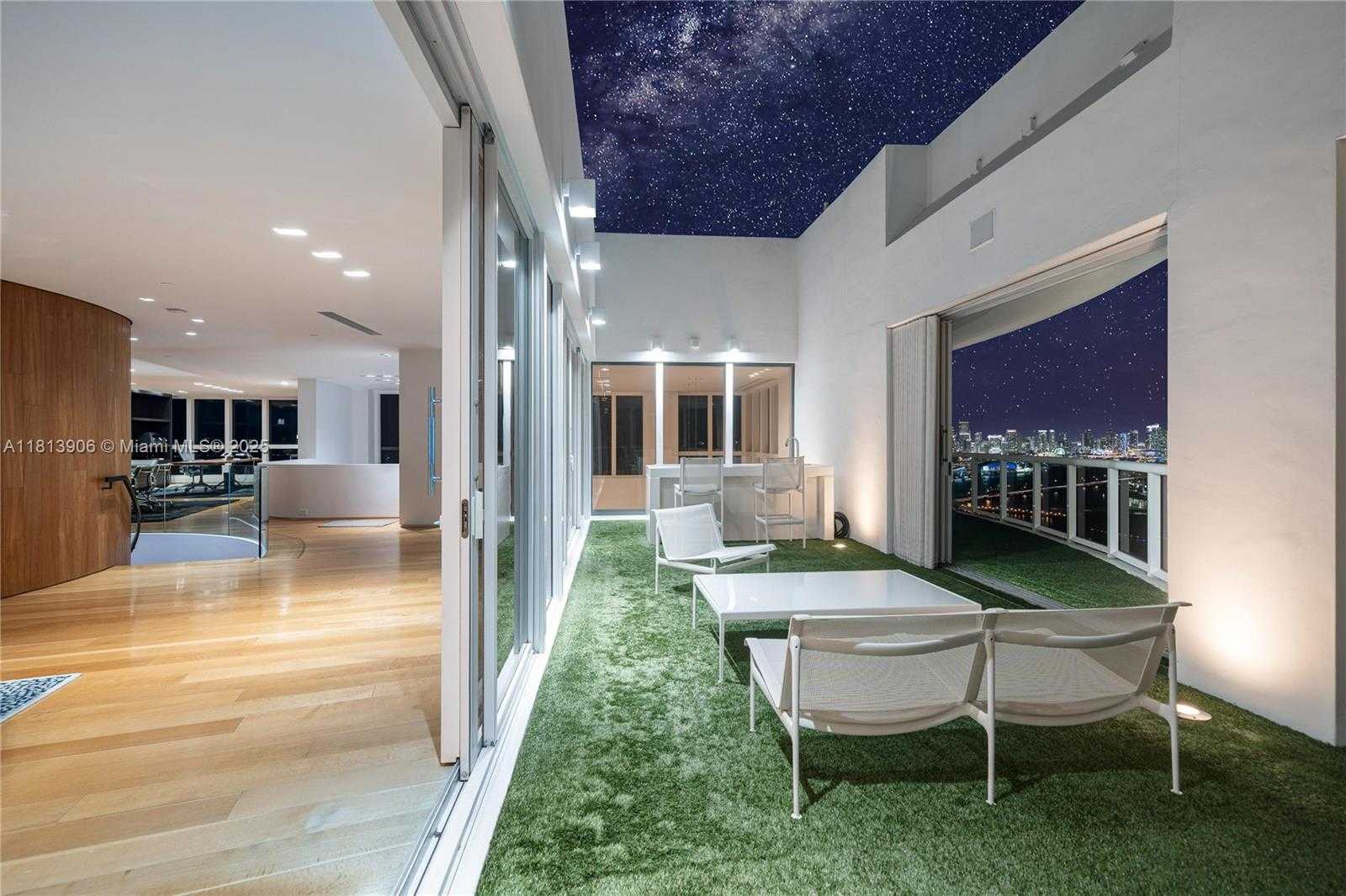 Small Image of 400 ALTON RD #PHA, Miami Beach Number 48