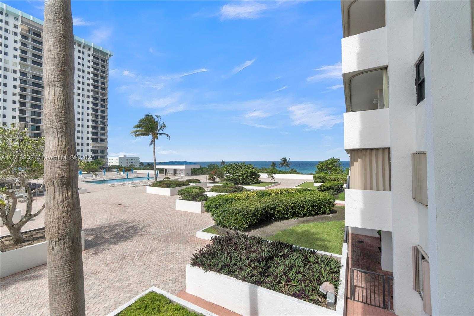 Small Image of 1201 SOUTH OCEAN DR #507S, Hollywood Number 29