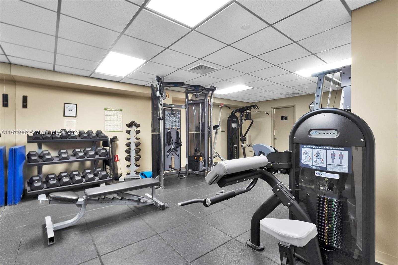 Small Image of 1201 SOUTH OCEAN DR #507S, Hollywood Number 34