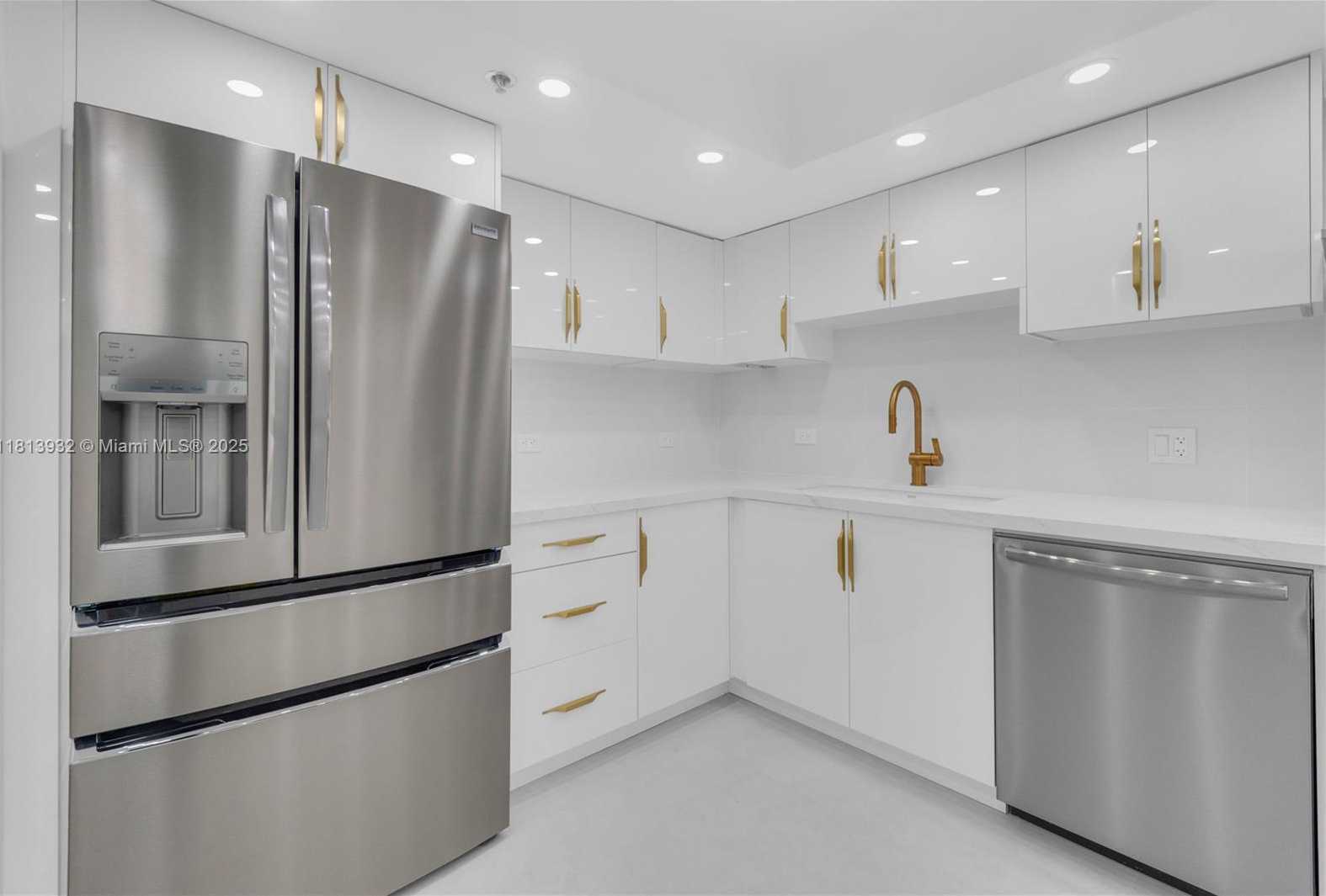 Small Image of 1201 SOUTH OCEAN DR #507S, Hollywood Number 6
