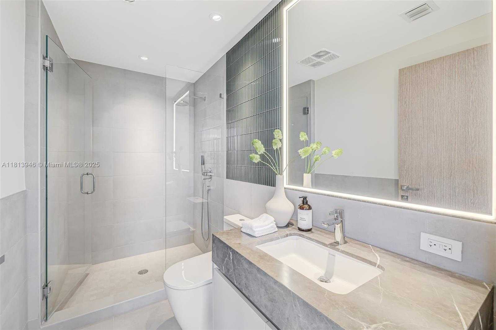 Small Image of 500 ALTON ROAD #3603, Miami Beach Number 18