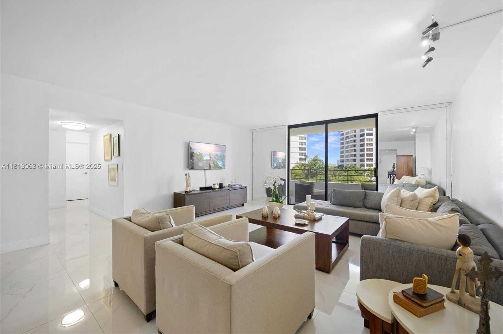Small Image of 500 THREE ISLANDS BLVD #206, Hallandale Beach Number 8