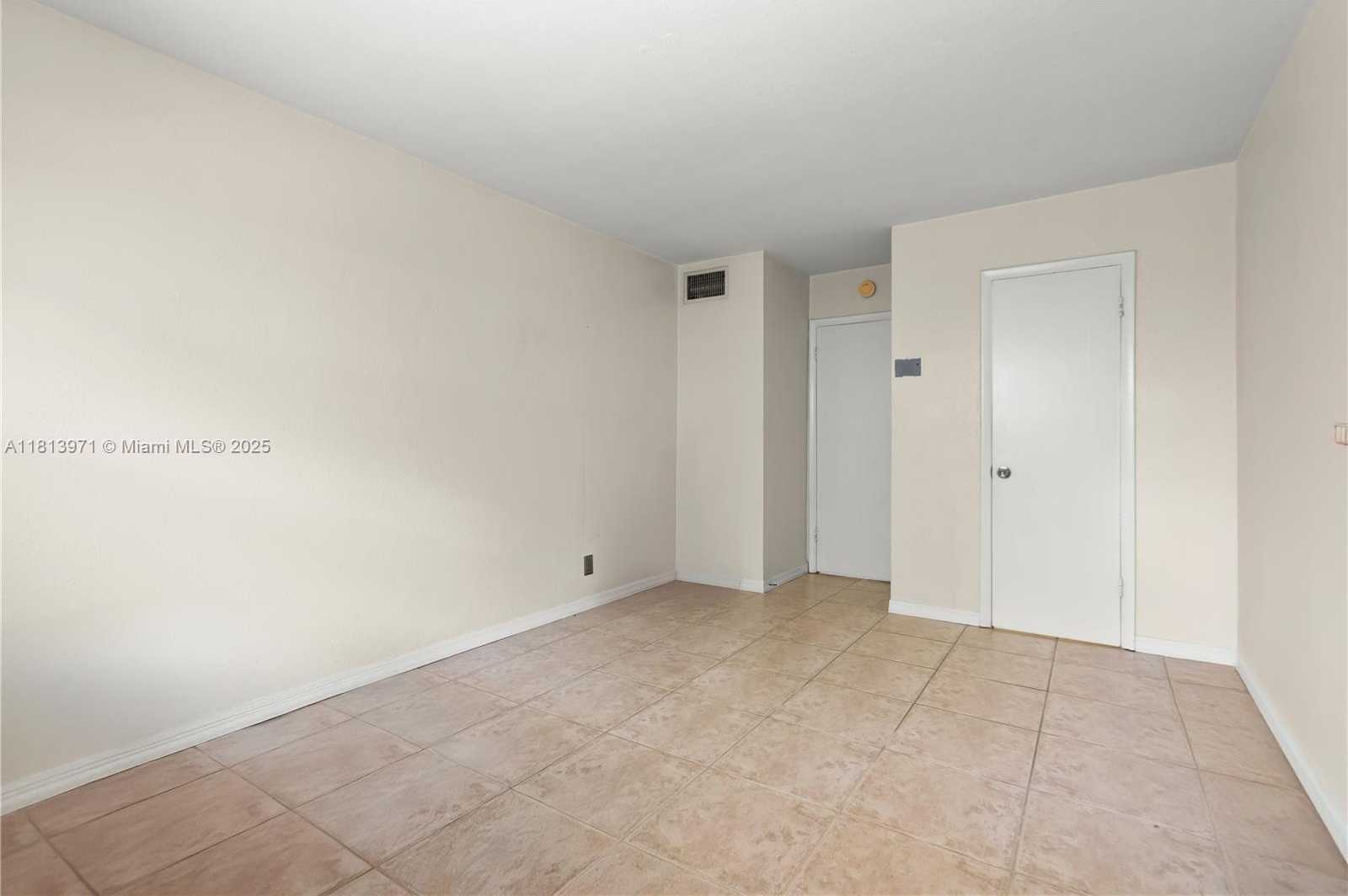 Small Image of 6711 NORTH KENDALL DR #505, Pinecrest Number 8