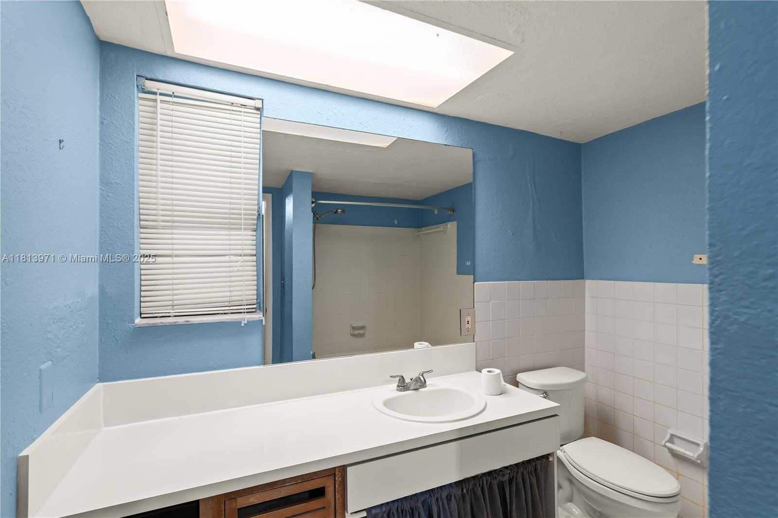 Small Image of 6711 NORTH KENDALL DR #505, Pinecrest Number 9