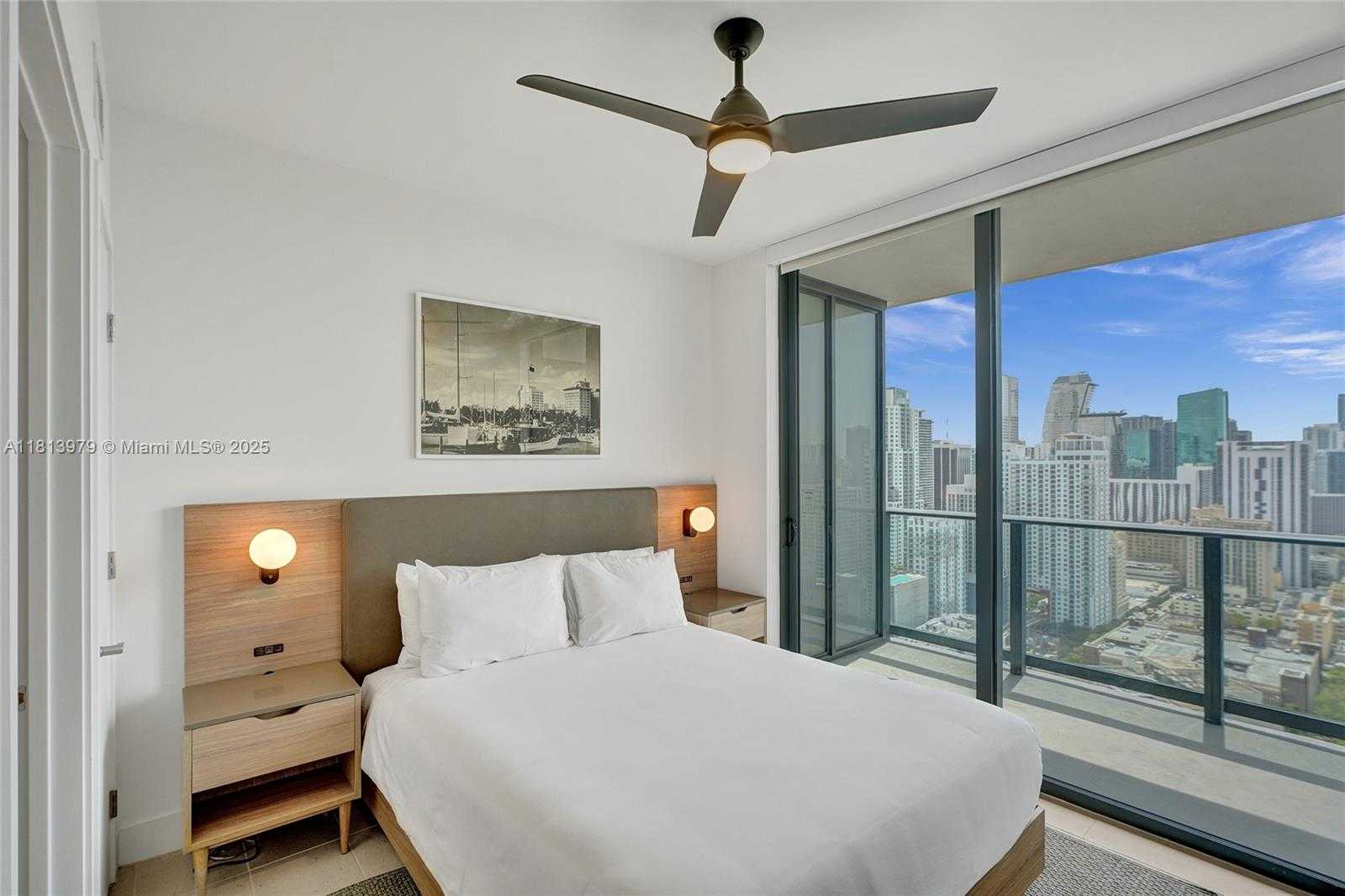 Small Image of 159 NORTH EAST 6TH ST #3405, Miami Number 21