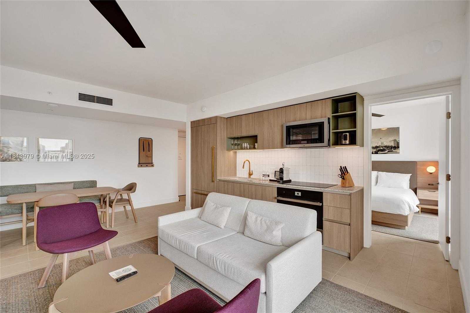 Small Image of 159 NORTH EAST 6TH ST #3405, Miami Number 4