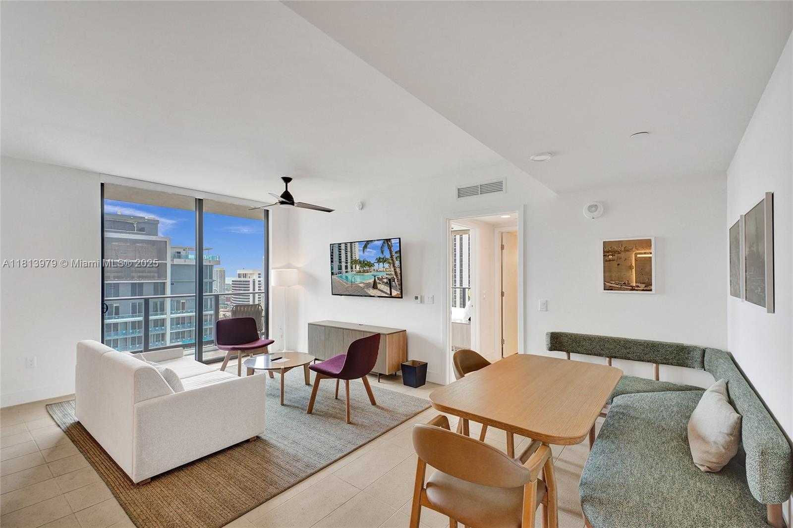 Small Image of 159 NORTH EAST 6TH ST #3405, Miami Number 5