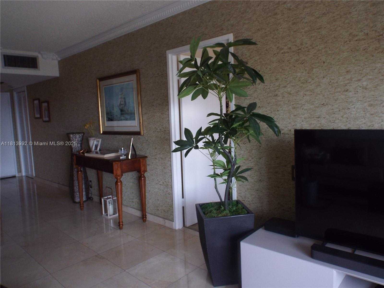 Small Image of 500 THREE ISLANDS BLVD #613, Hallandale Beach Number 23