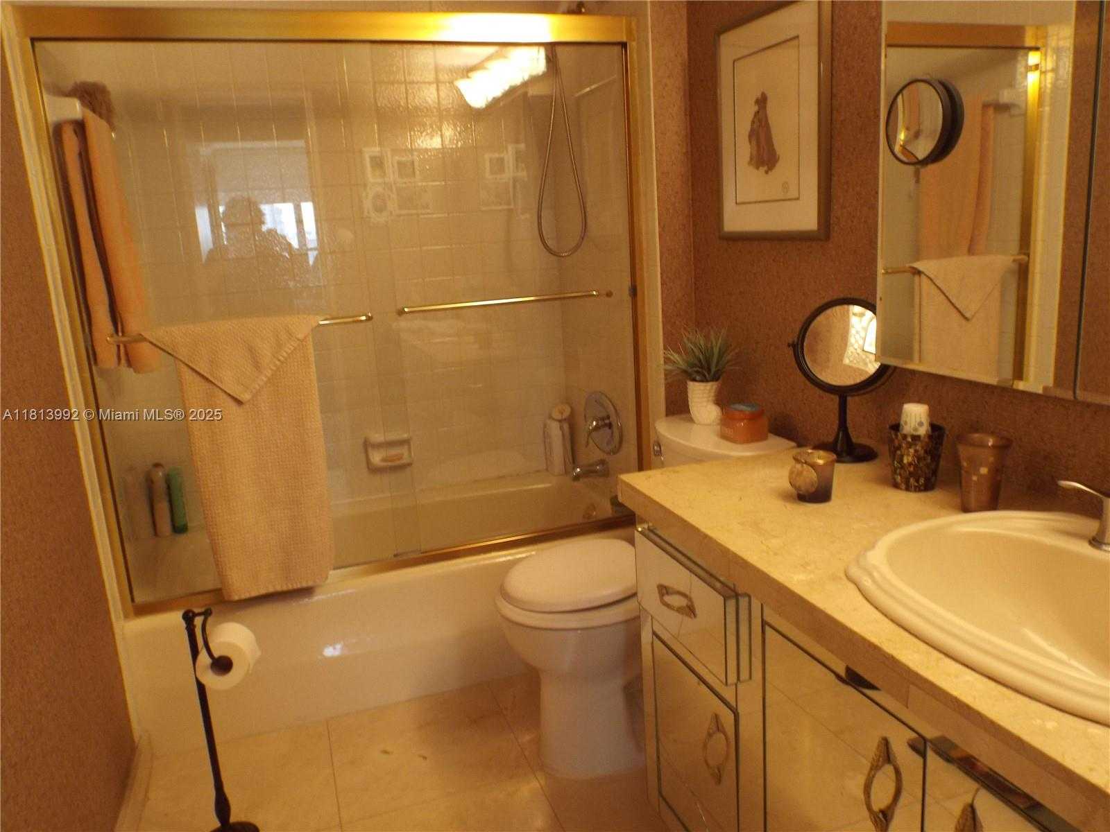 Small Image of 500 THREE ISLANDS BLVD #613, Hallandale Beach Number 9