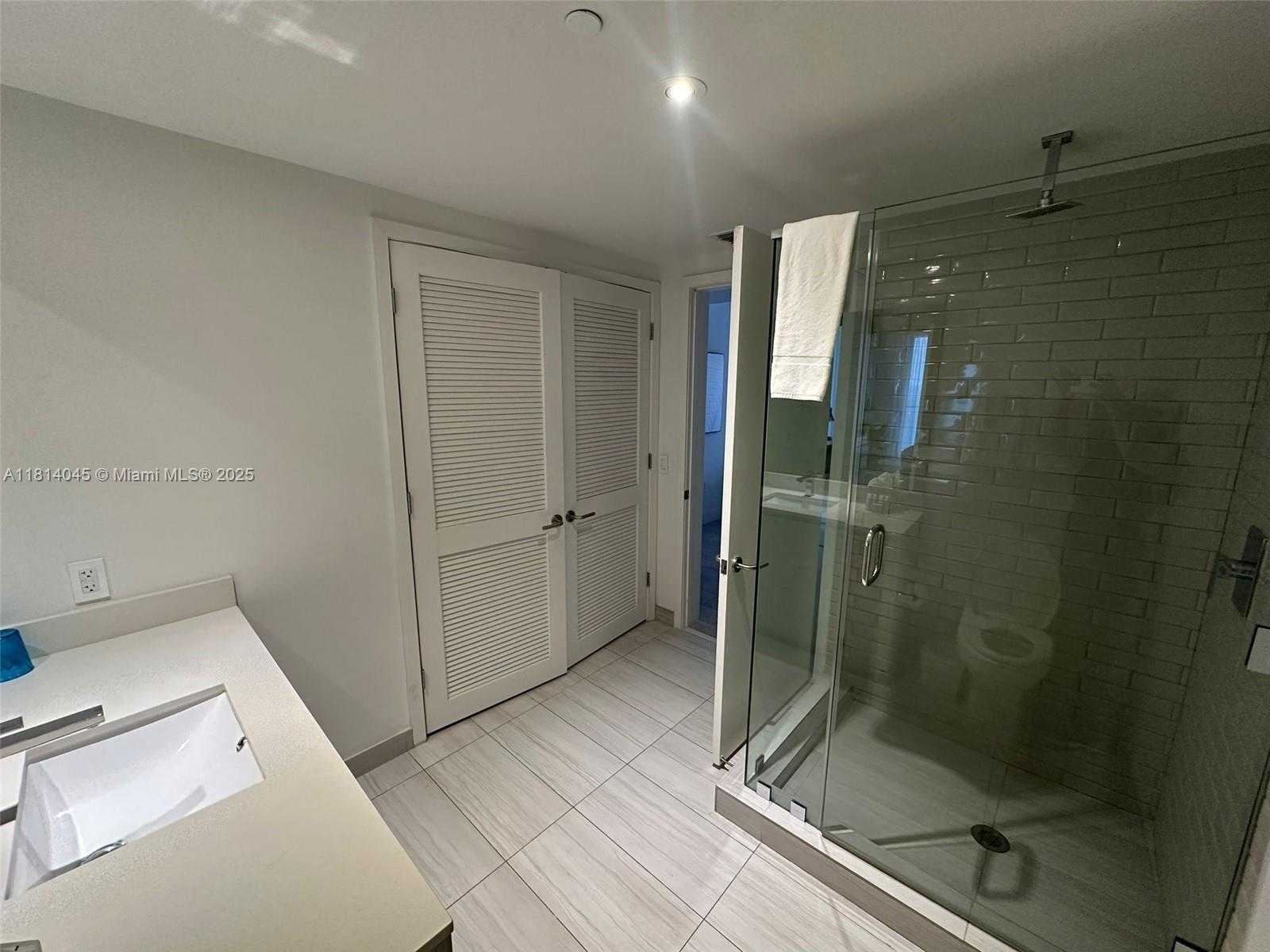 Small Image of 4010 SOUTH OCEAN DR #R1507, Hollywood Number 10