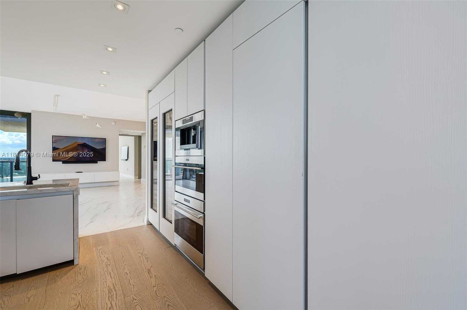Small Image of 2200 NORTH OCEAN BLVD #S1801, Fort Lauderdale Number 17