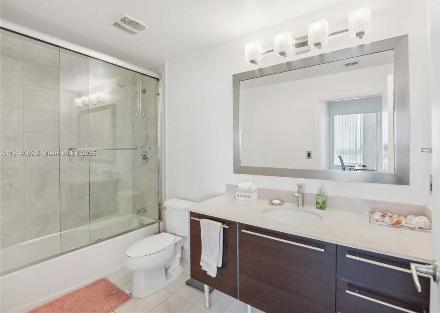 Small Image of 1900 NORTH BAYSHORE DR #1511, Miami Number 17