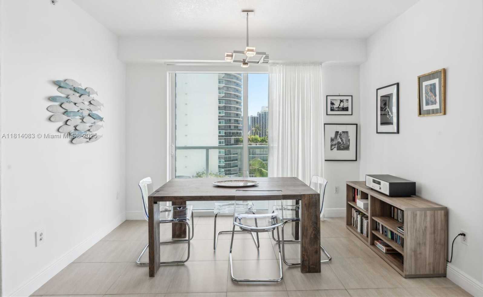 Small Image of 1900 NORTH BAYSHORE DR #1511, Miami Number 4