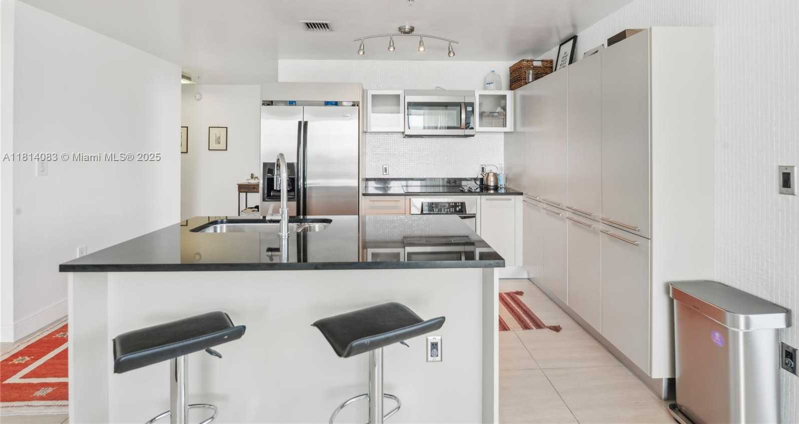 Small Image of 1900 NORTH BAYSHORE DR #1511, Miami Number 8