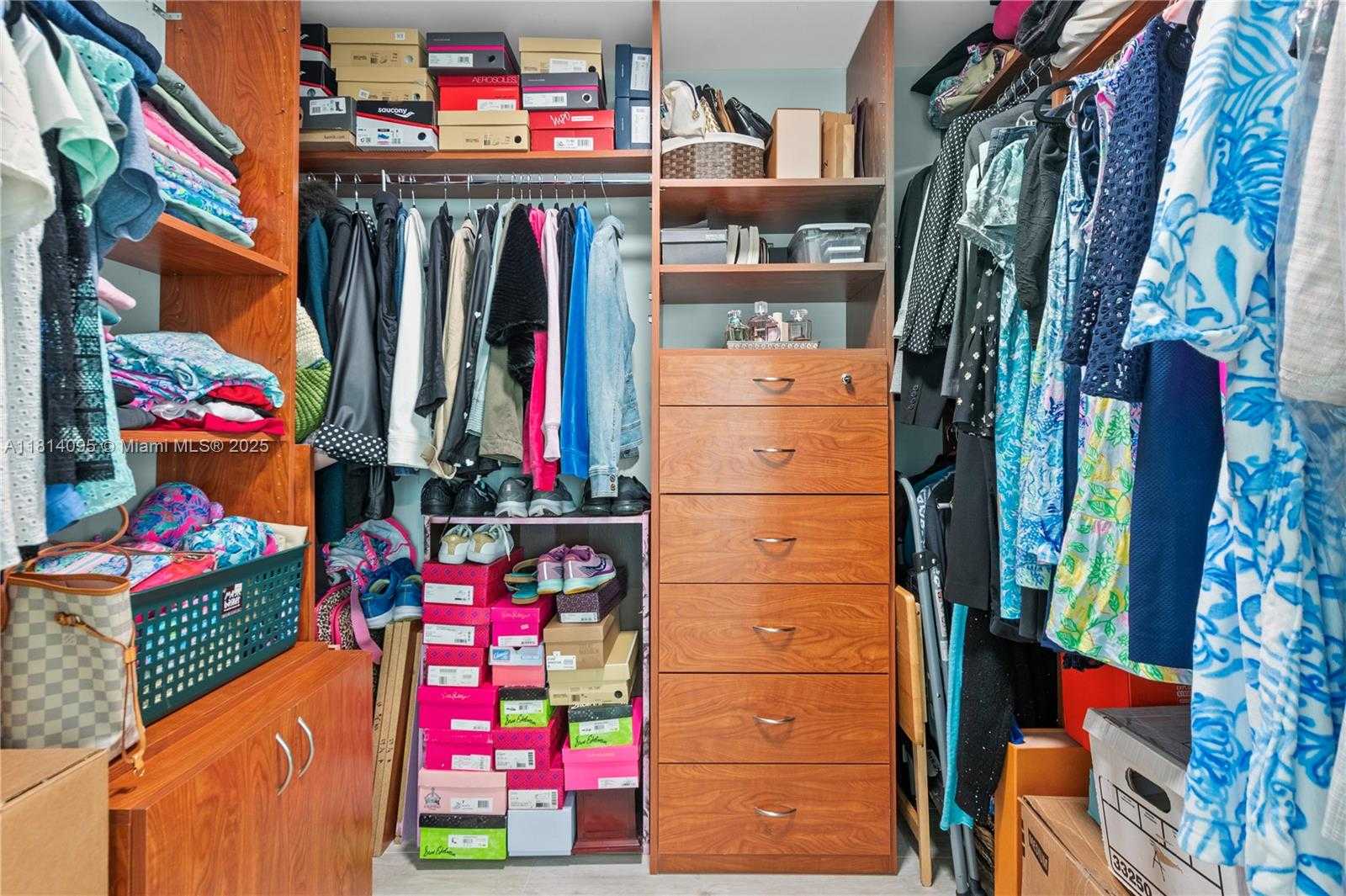 Small Image of 1300 PONCE DE LEON BLVD #1009, Coral Gables Number 14