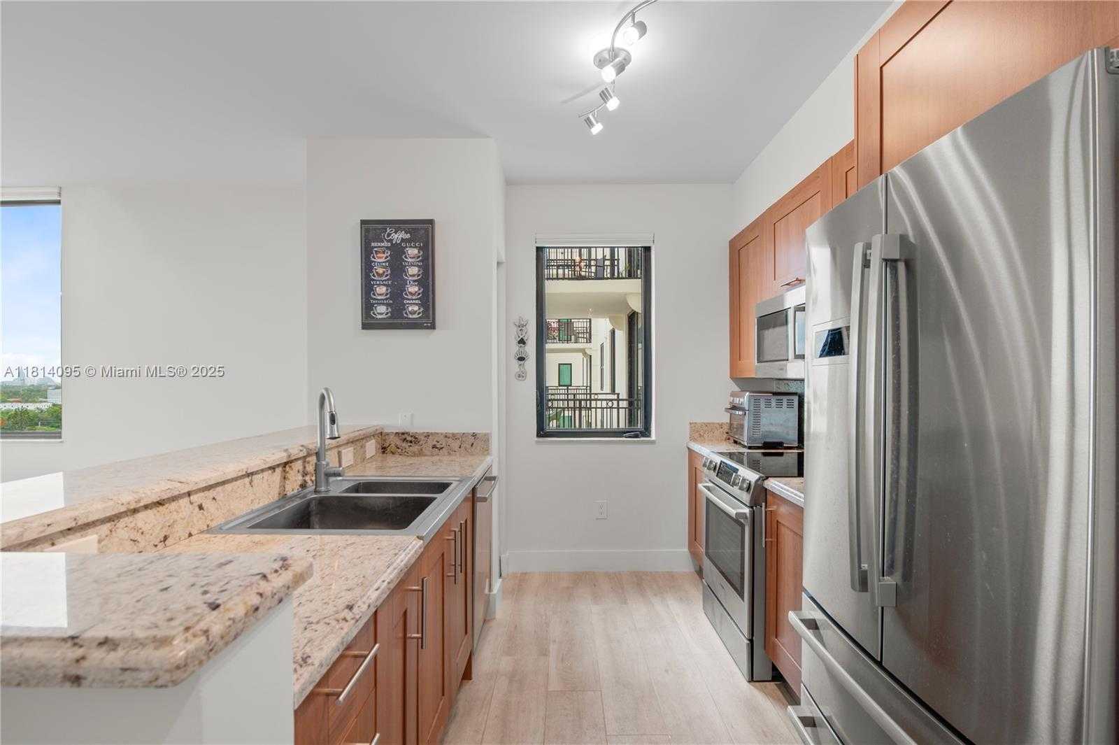 Small Image of 1300 PONCE DE LEON BLVD #1009, Coral Gables Number 2