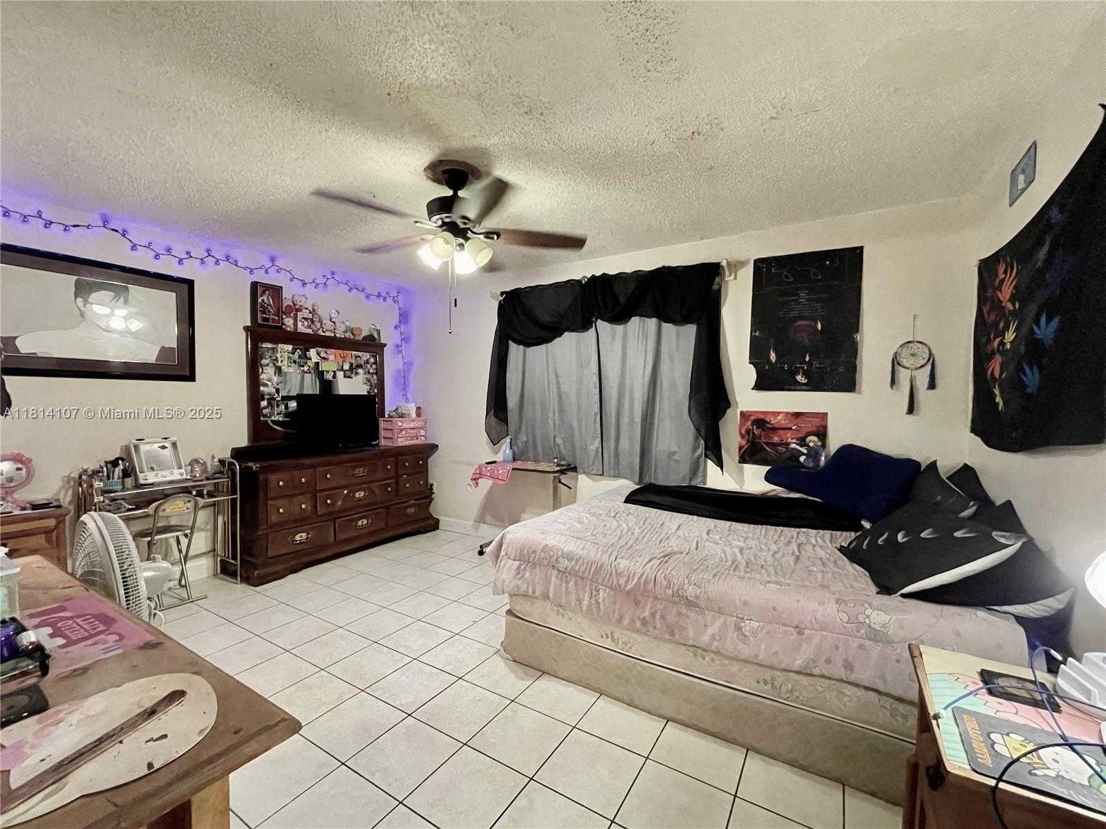 Small Image of 1150 NORTH LIBERTY AVE #K, Homestead Number 9