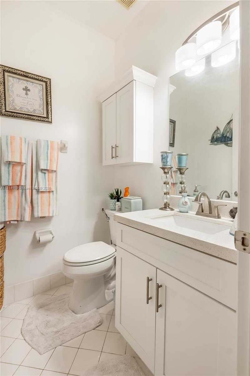 Small Image of 13336 SOUTH WEST 128TH PSGE, Miami Number 16
