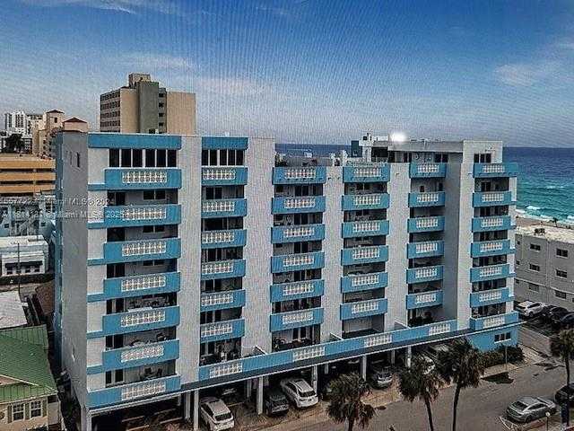 Small Image of 320 SOUTH SURF RD #305, Hollywood Number 29
