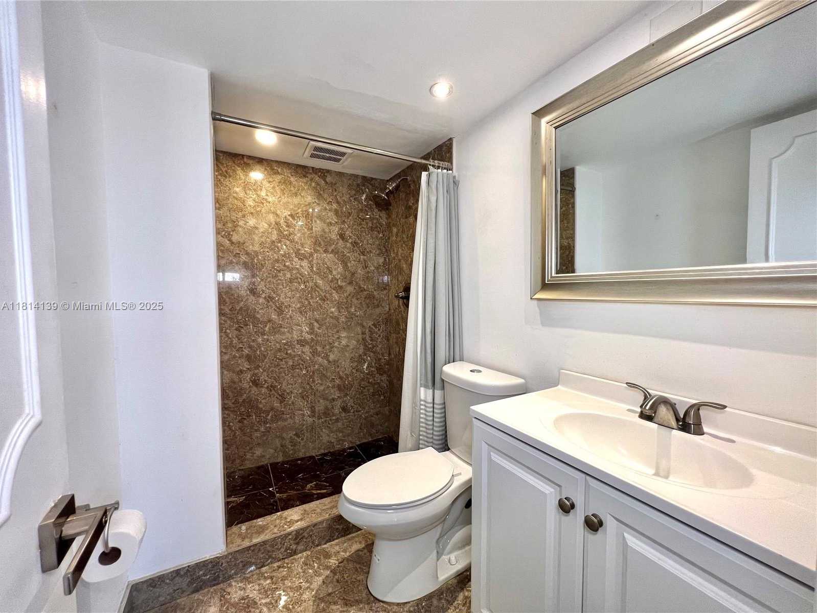 Small Image of 2851 NORTH EAST 183RD ST #414E, Aventura Number 11