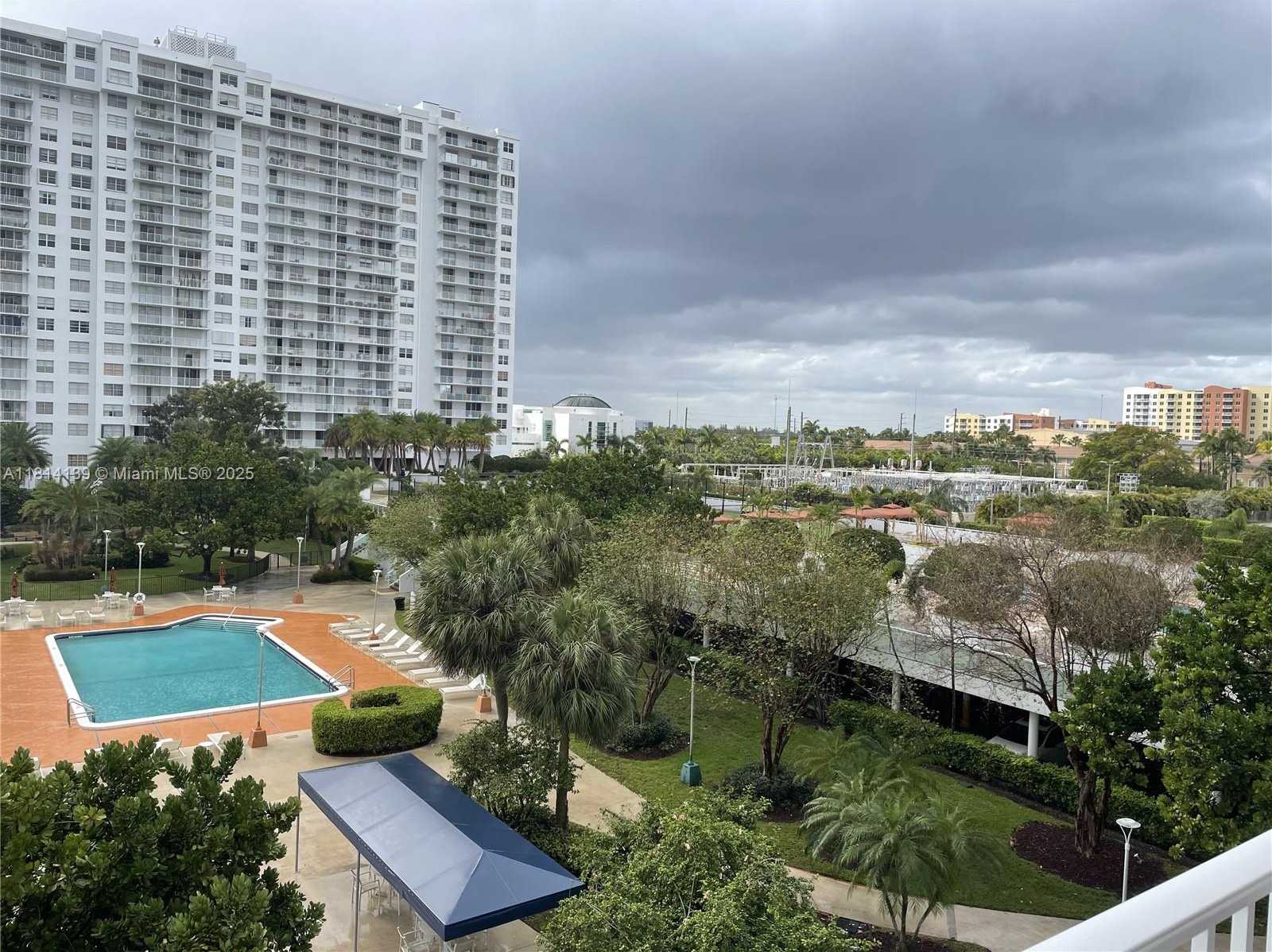 Small Image of 2851 NORTH EAST 183RD ST #414E, Aventura Number 29