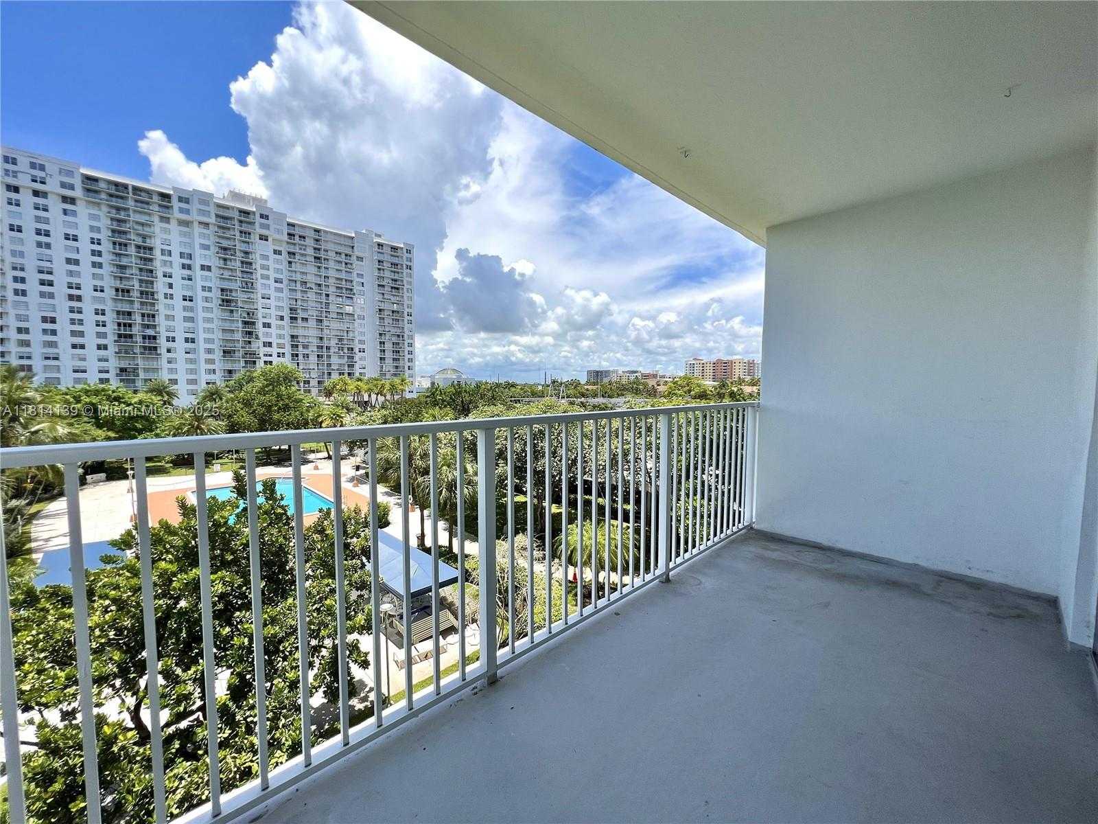 Small Image of 2851 NORTH EAST 183RD ST #414E, Aventura Number 3