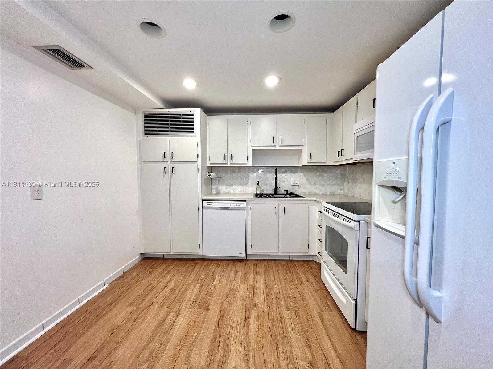 Small Image of 2851 NORTH EAST 183RD ST #414E, Aventura Number 9