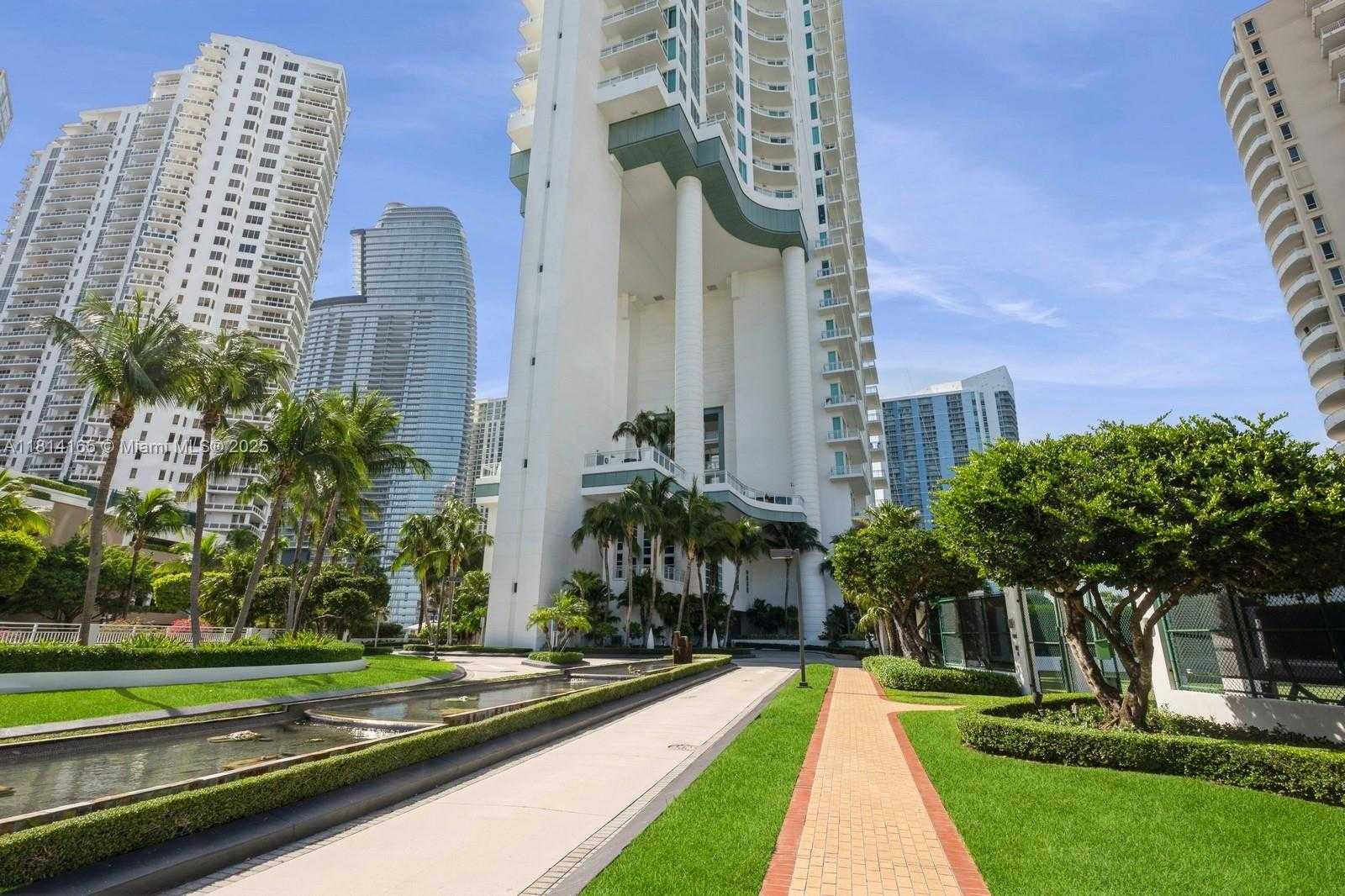 Small Image of 900 BRICKELL KEY BLVD #1702, Miami Number 2