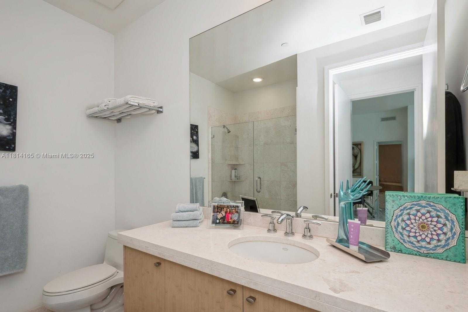 Small Image of 900 BRICKELL KEY BLVD #1702, Miami Number 27