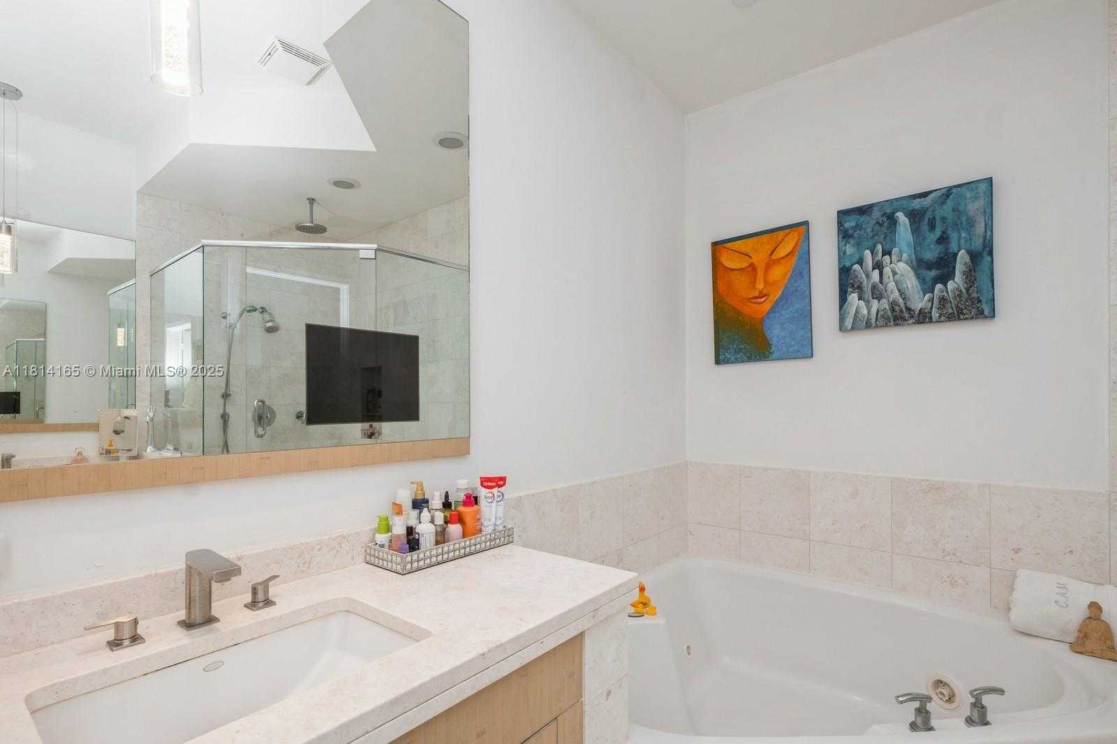 Small Image of 900 BRICKELL KEY BLVD #1702, Miami Number 36