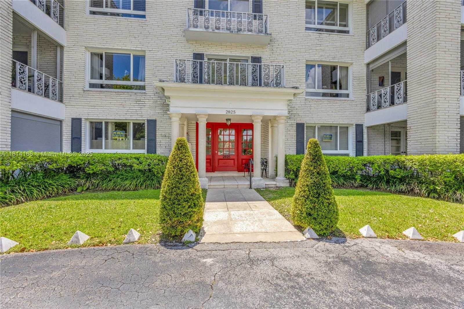 Small Image of 2825 GRANADA BLVD #3B, Coral Gables Number 2