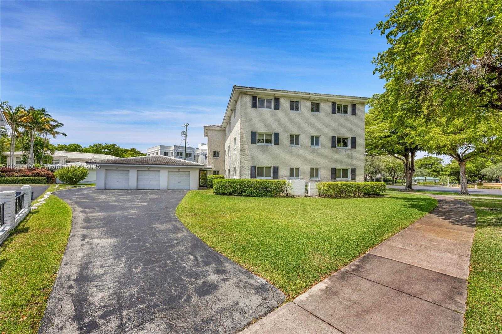 Small Image of 2825 GRANADA BLVD #3B, Coral Gables Number 20