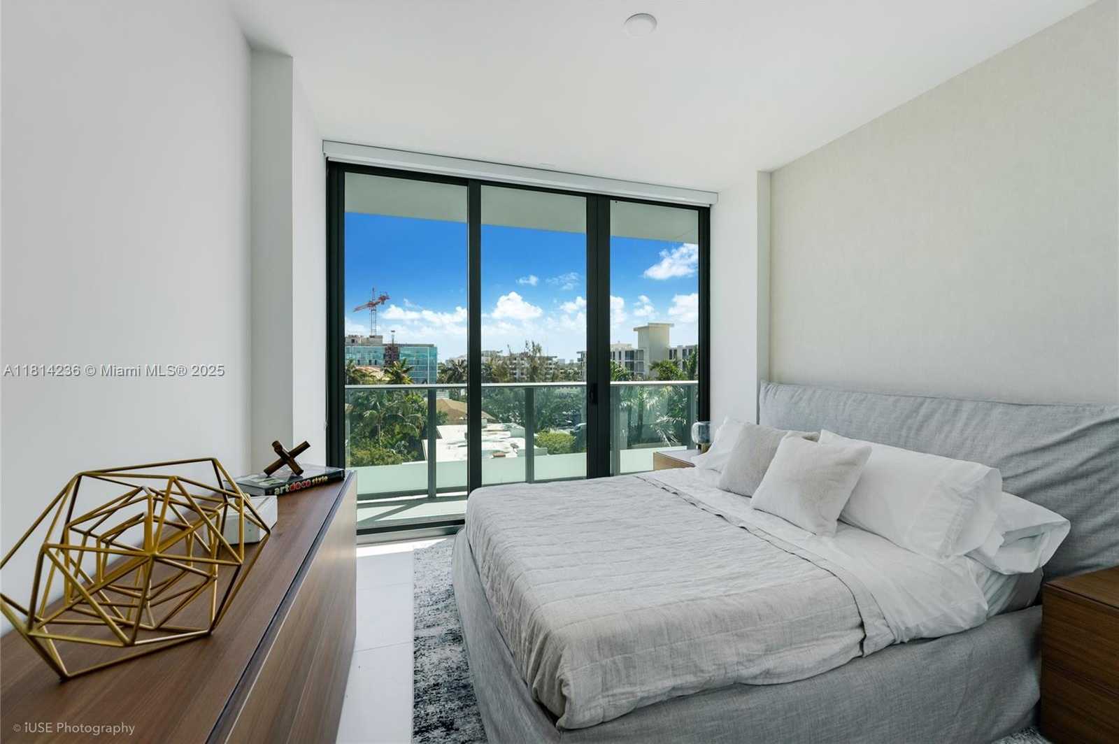 Small Image of 9901 WEST BAY HARBOR DR #601, Bay Harbor Islands Number 31