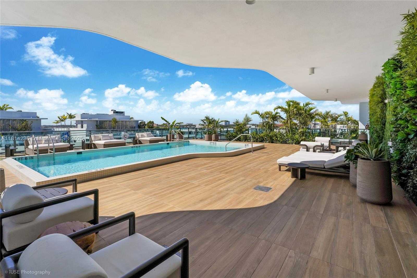 Small Image of 9901 WEST BAY HARBOR DR #601, Bay Harbor Islands Number 44