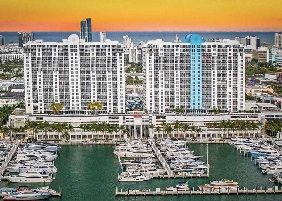 Small Image of 1900 SUNSET HARBOUR DR #1814, Miami Beach Number 14