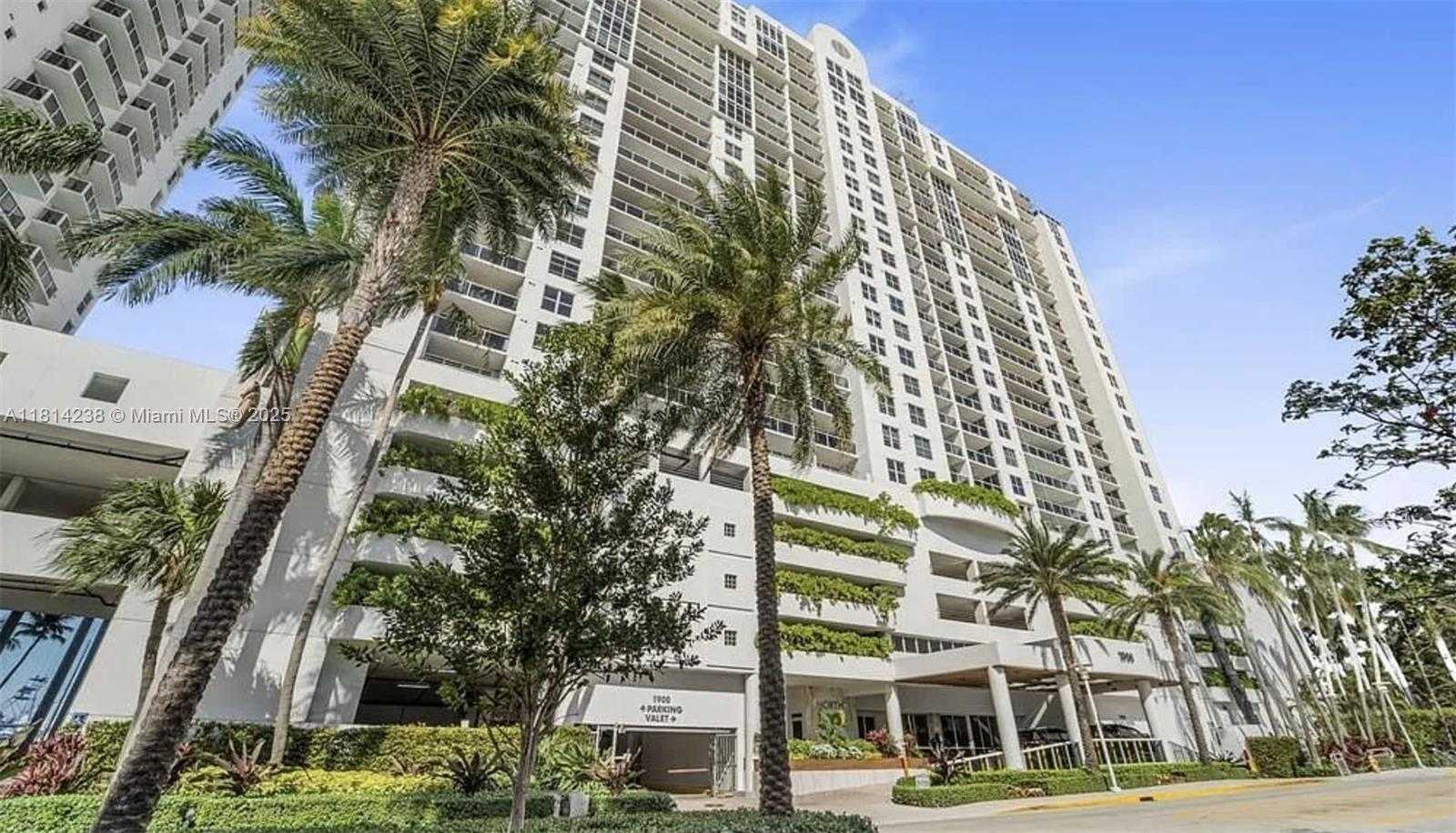 Small Image of 1900 SUNSET HARBOUR DR #1814, Miami Beach Number 20