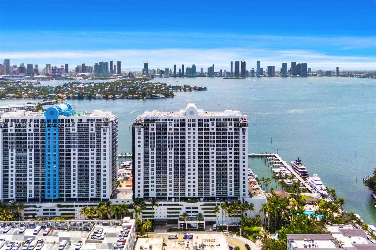 Small Image of 1900 SUNSET HARBOUR DR #1814, Miami Beach Number 27