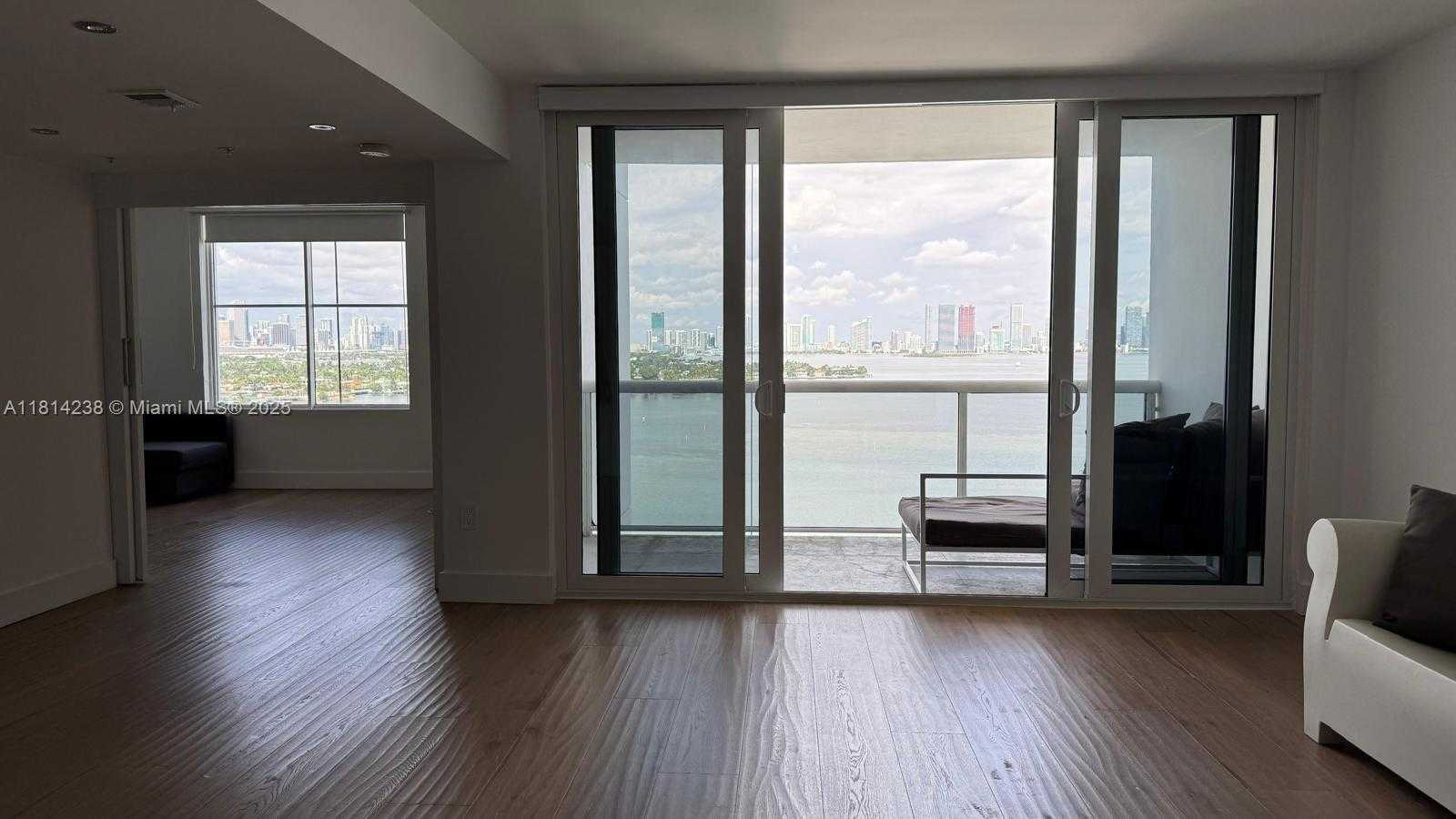 Small Image of 1900 SUNSET HARBOUR DR #1814, Miami Beach Number 5
