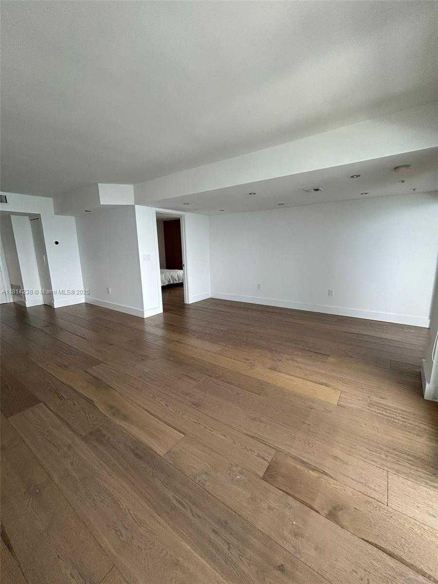 Small Image of 1900 SUNSET HARBOUR DR #1814, Miami Beach Number 6