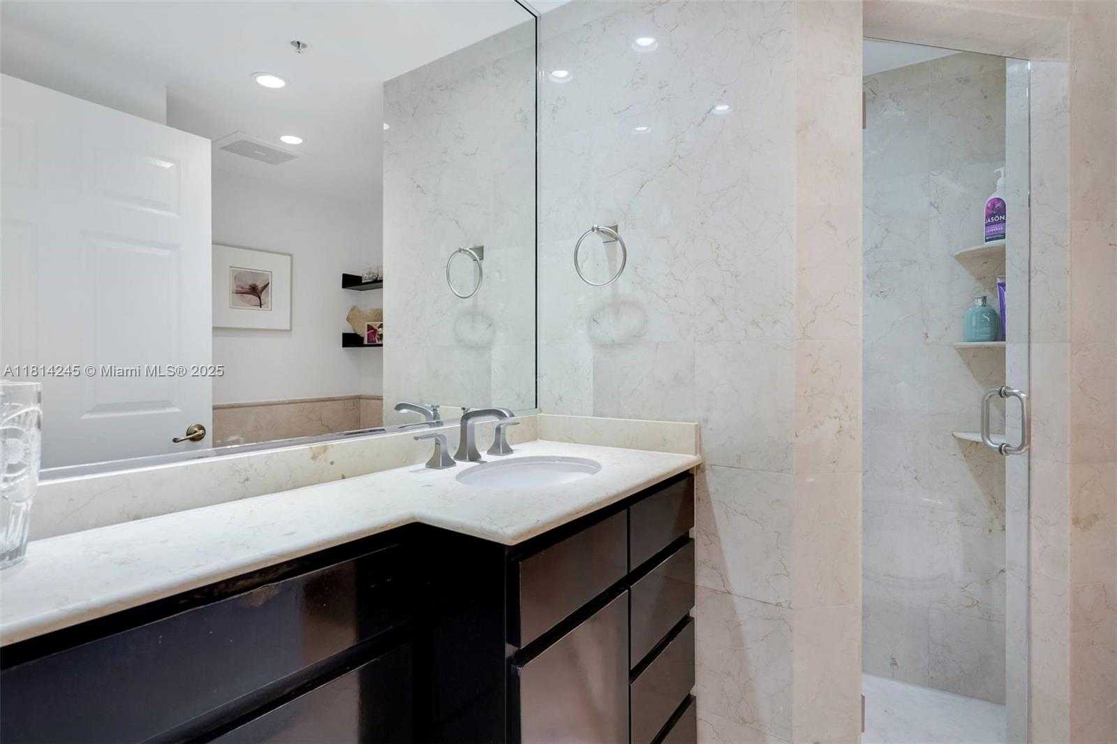 Small Image of 711 BILTMORE WAY #402, Coral Gables Number 12