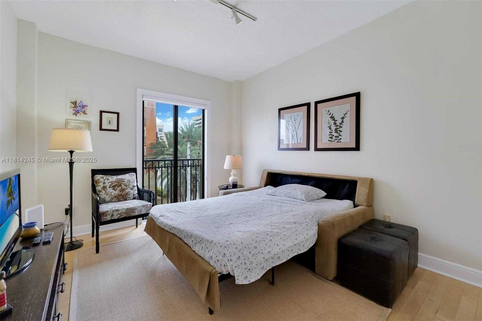 Small Image of 711 BILTMORE WAY #402, Coral Gables Number 15