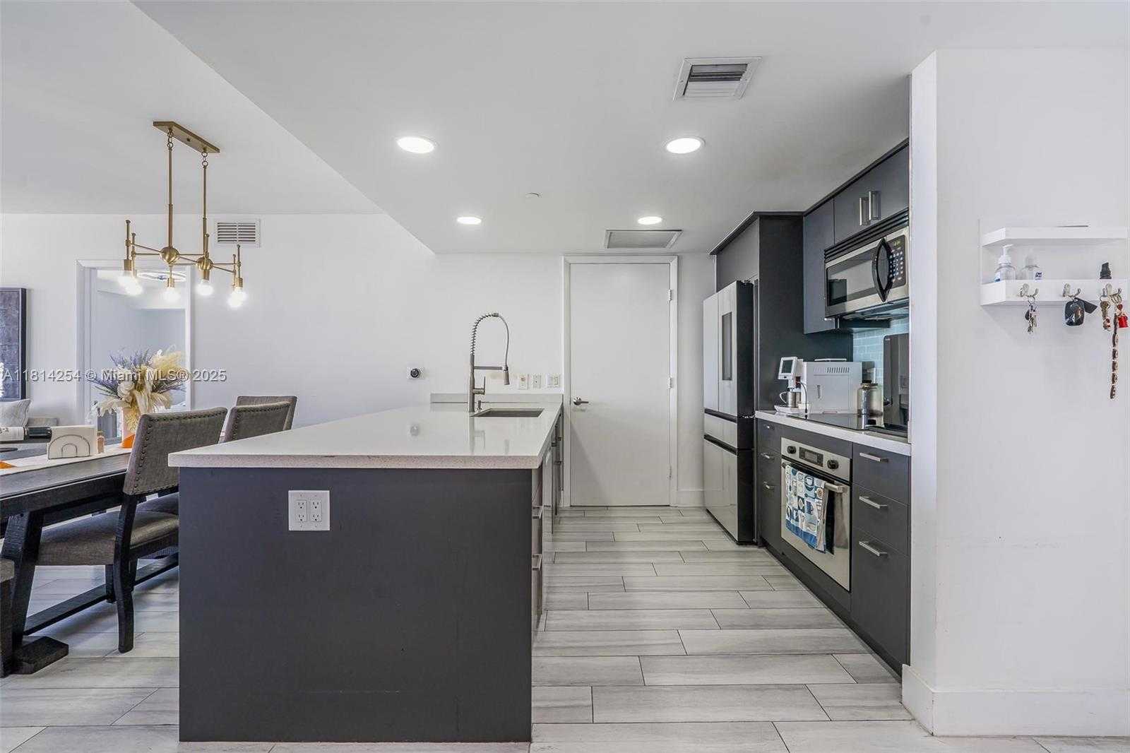 Small Image of 50 BISCAYNE BLVD #3106, Miami Number 10