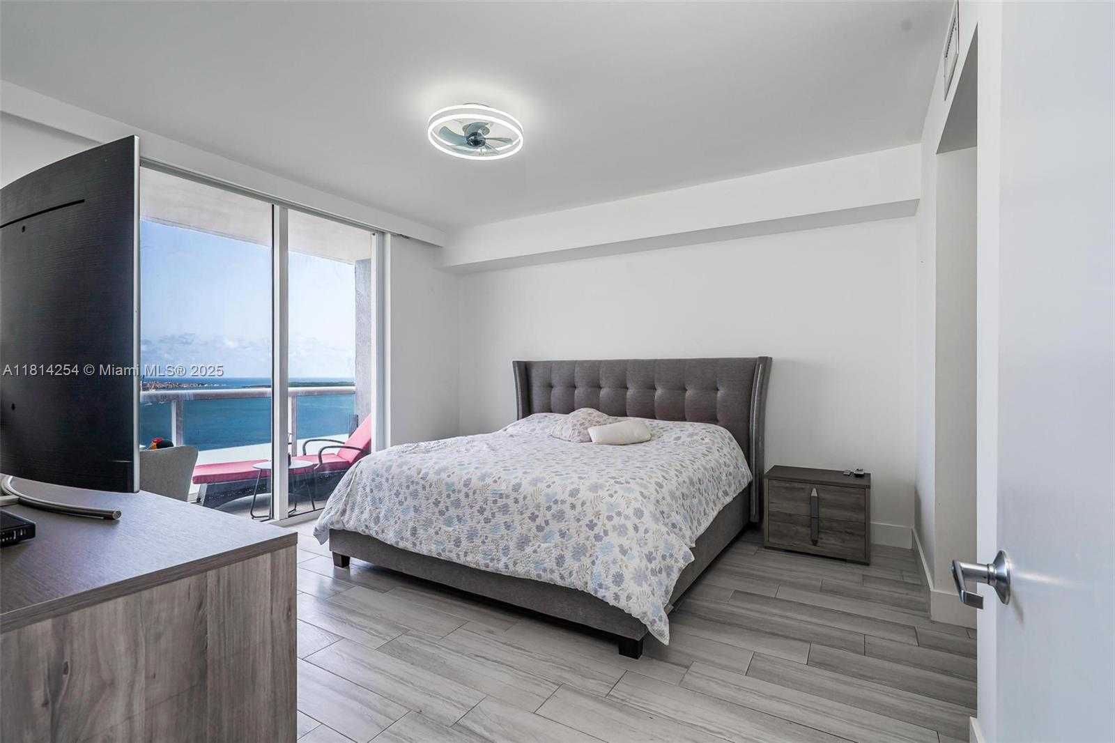 Small Image of 50 BISCAYNE BLVD #3106, Miami Number 14