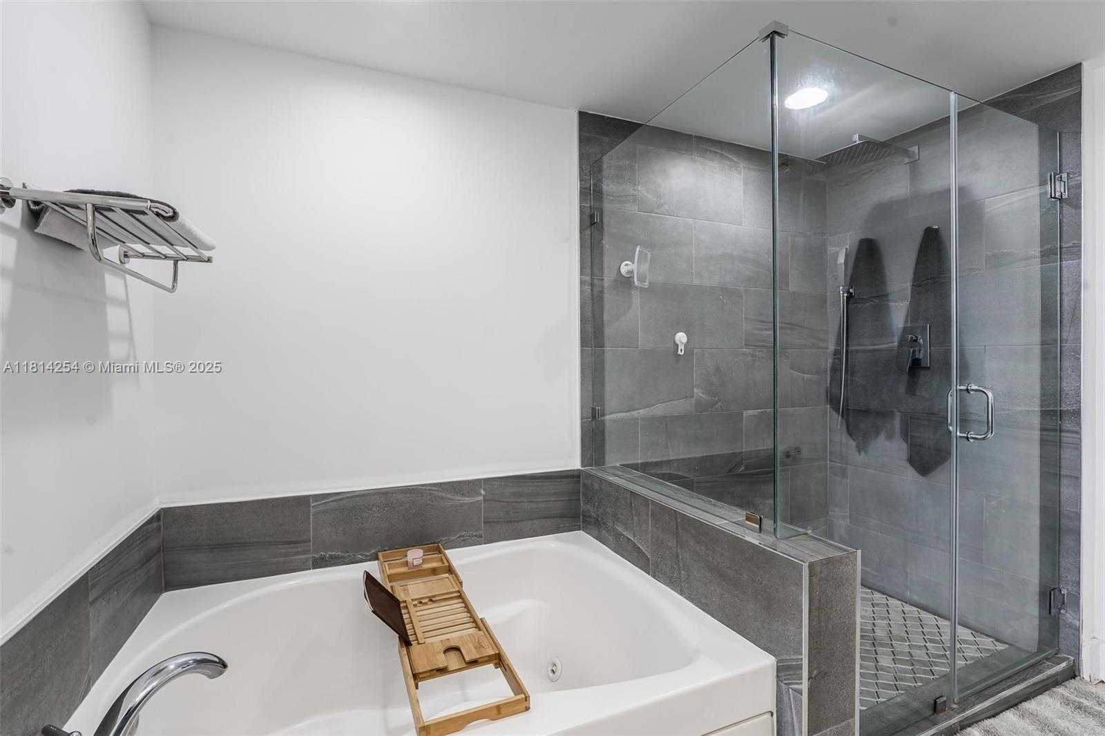 Small Image of 50 BISCAYNE BLVD #3106, Miami Number 19