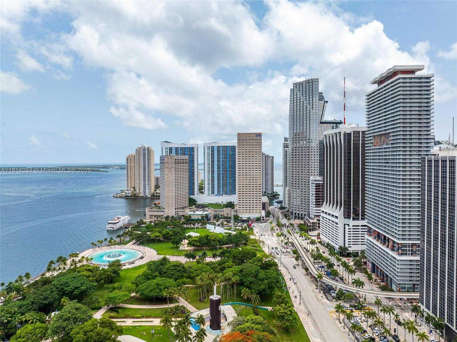 Small Image of 50 BISCAYNE BLVD #3106, Miami Number 2