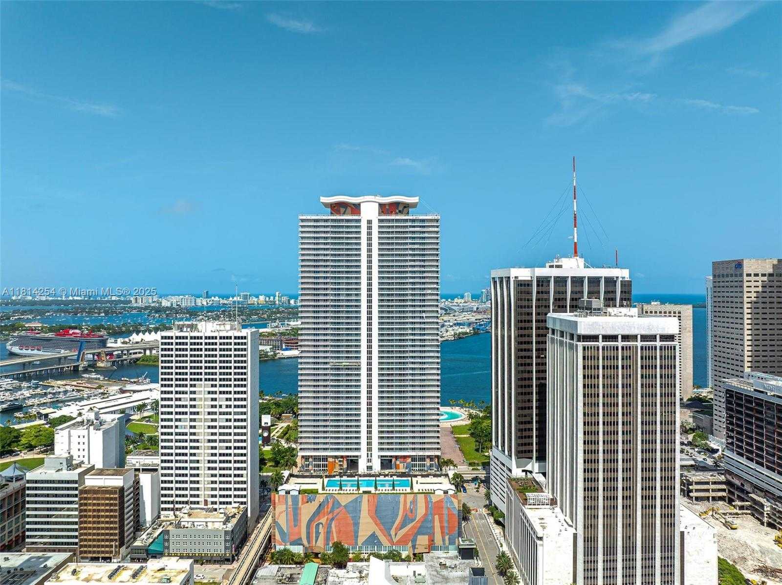 Small Image of 50 BISCAYNE BLVD #3106, Miami Number 5