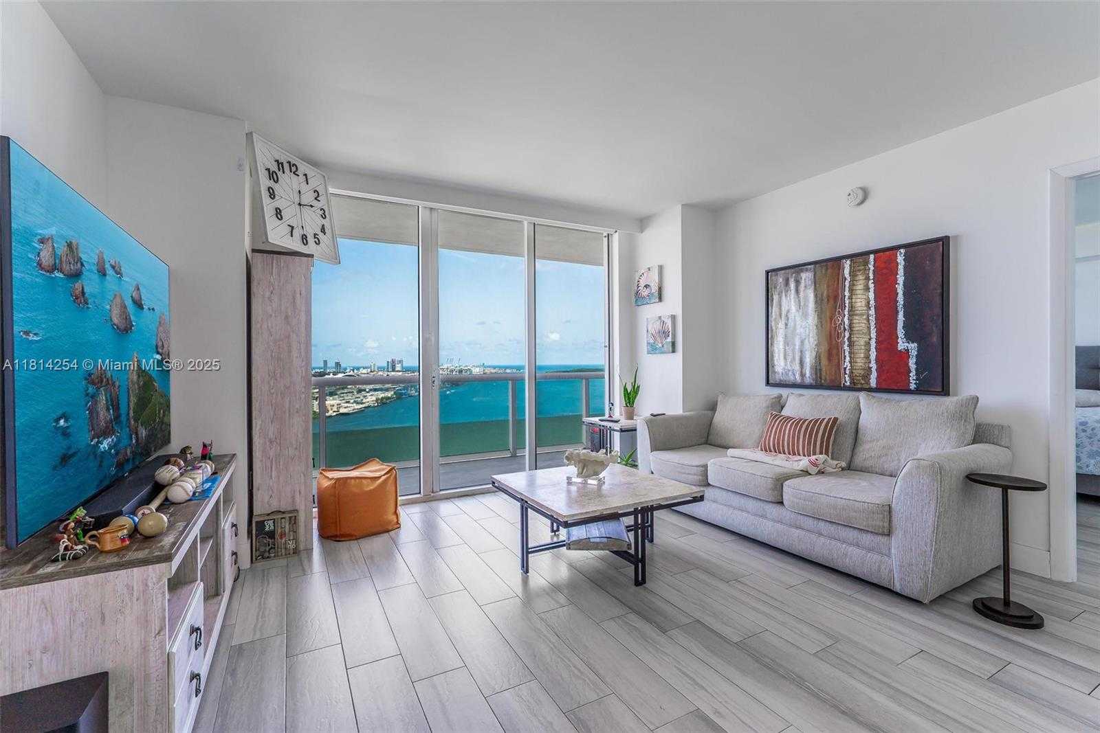 Small Image of 50 BISCAYNE BLVD #3106, Miami Number 7