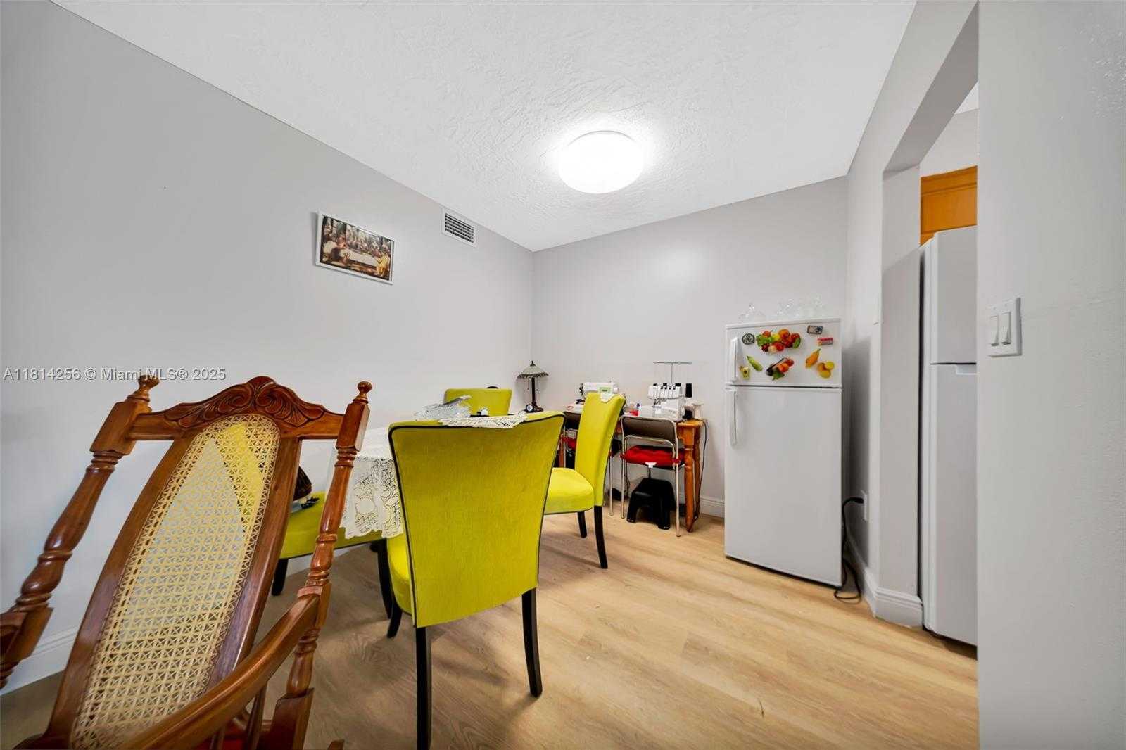 Small Image of 1655 WEST 44TH PL #346, Hialeah Number 4