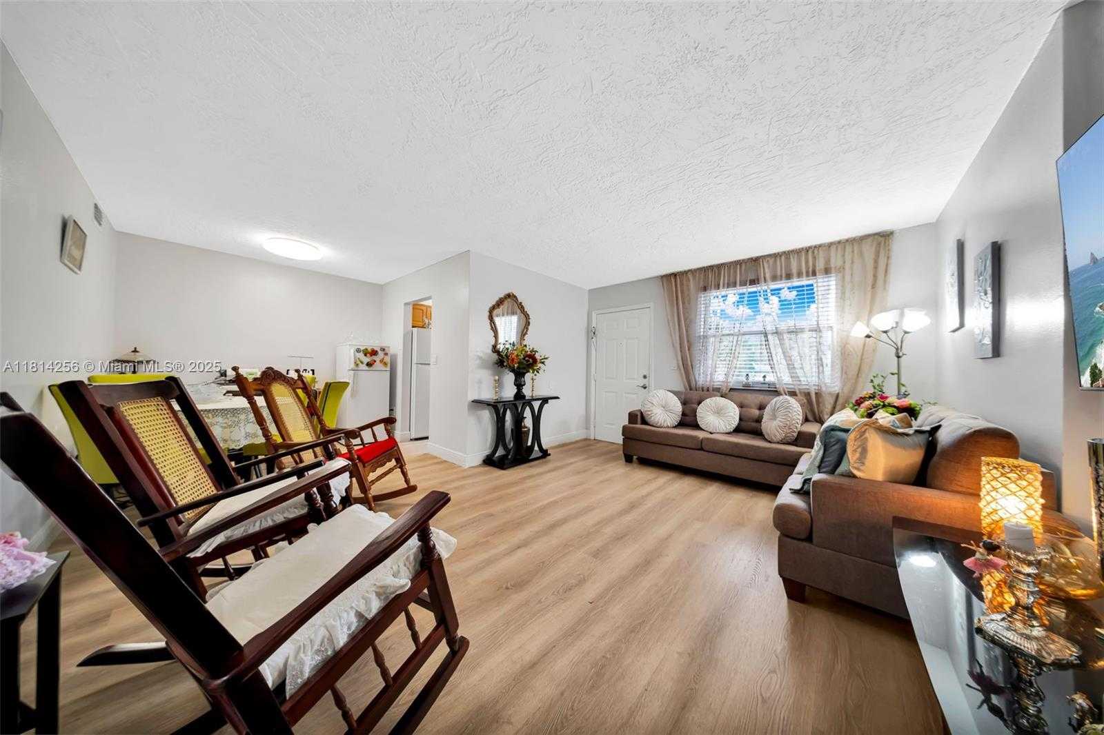 Small Image of 1655 WEST 44TH PL #346, Hialeah Number 6