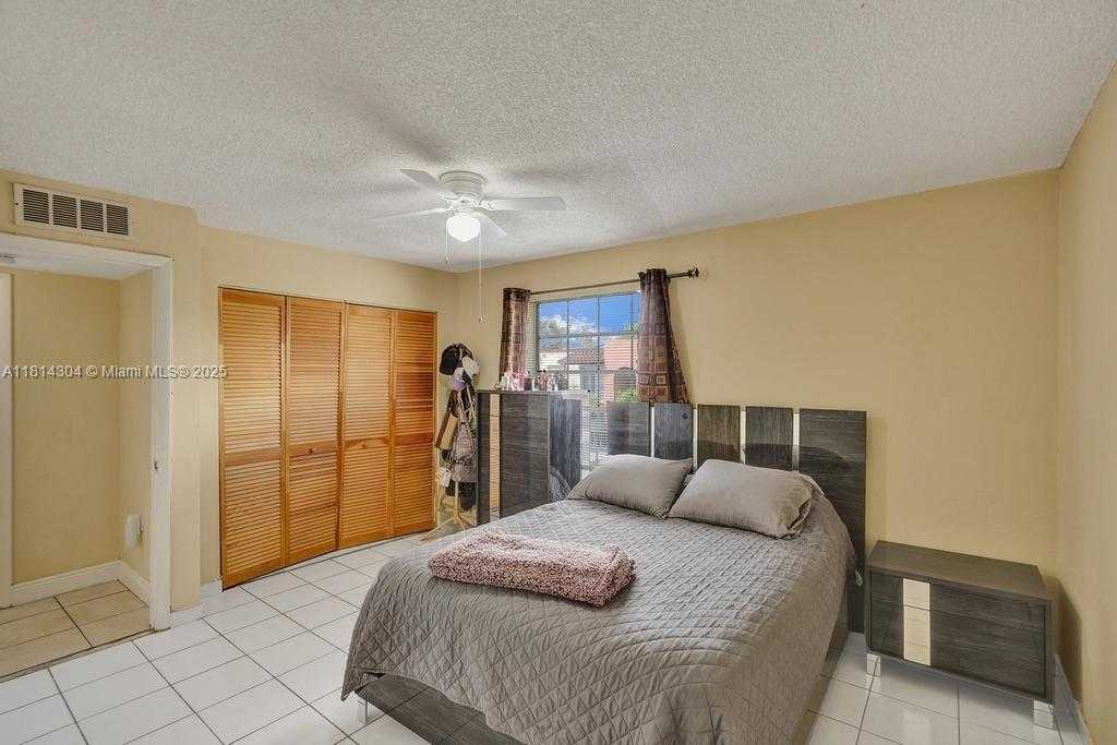 Small Image of 10804 NORTH SW 88TH ST #P14, Miami Number 20